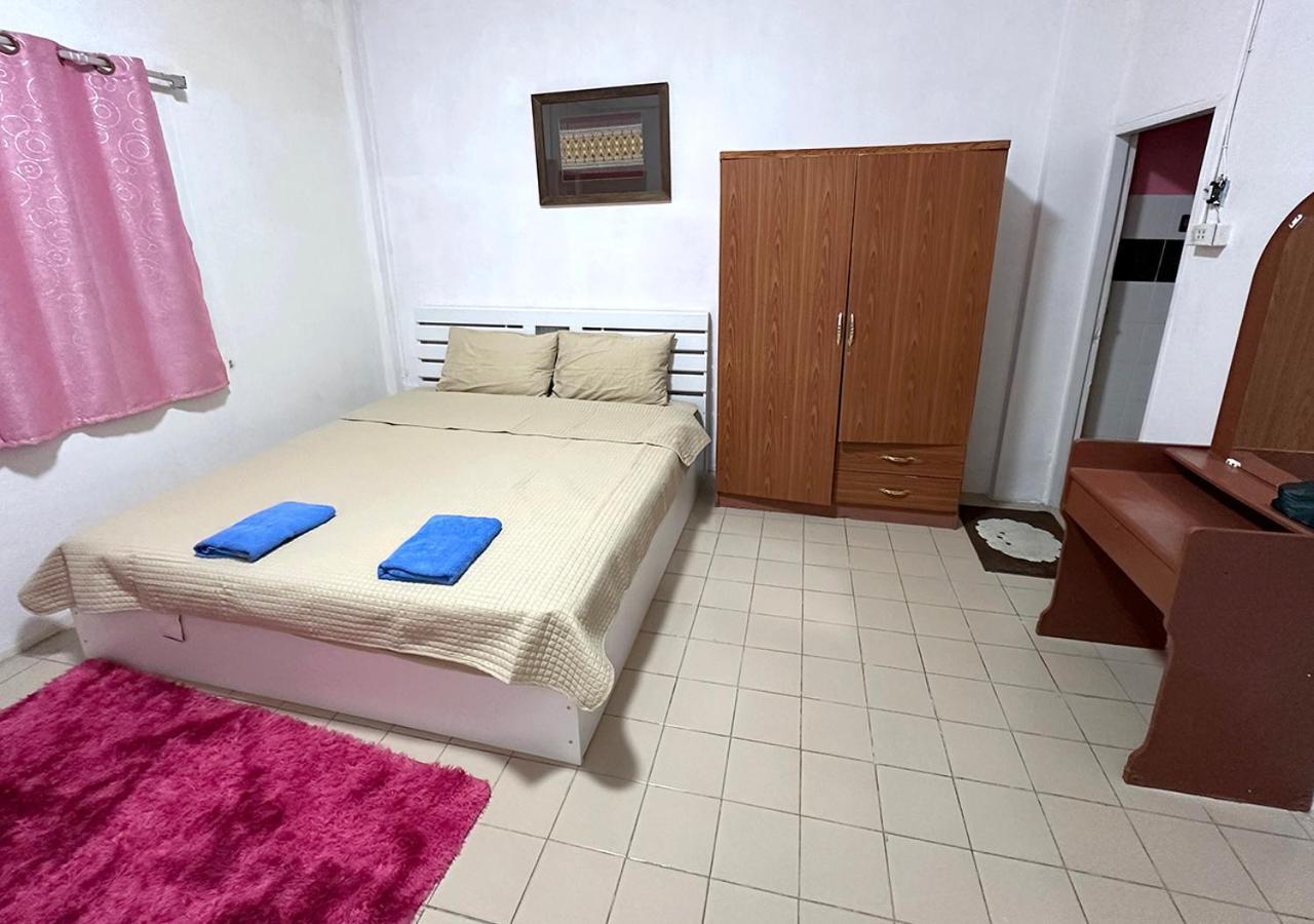 Sea View Jomtien Guest House Экстерьер фото